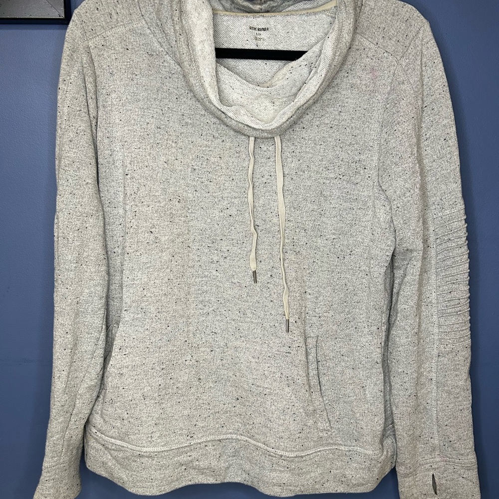 Steve Madden Light Gray Knit Top